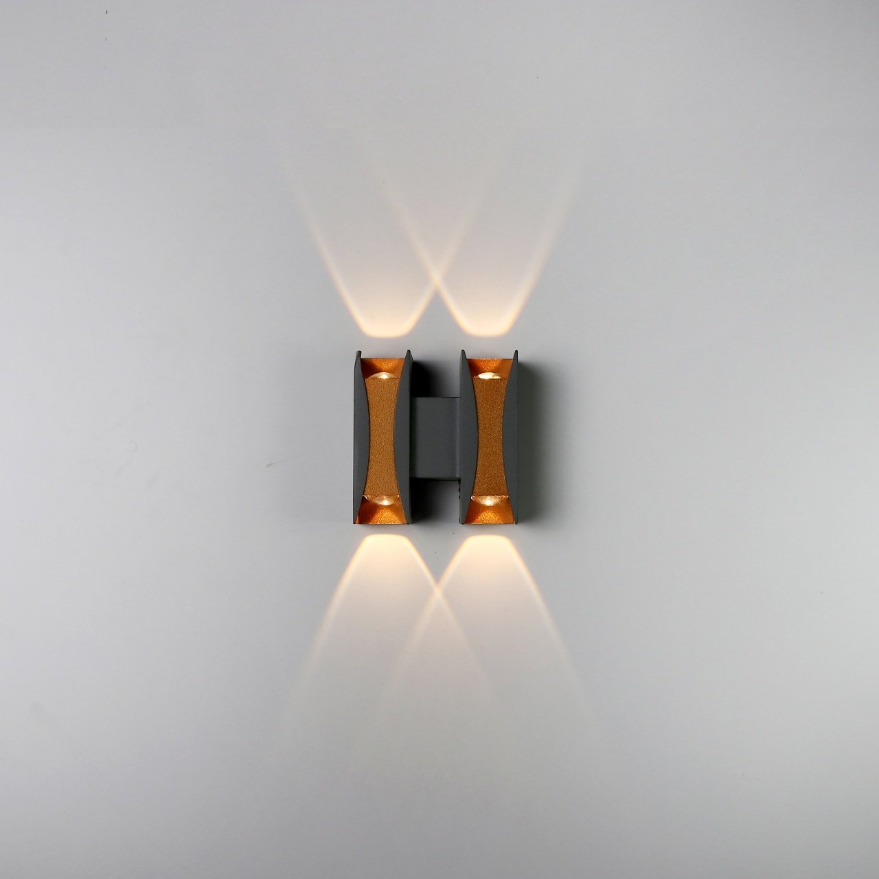 Updown 2 Light Wall lamp - 4 Watt